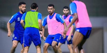 «الأبيض» يدشن معسكره الداخلي في دبي بغياب عوض الله