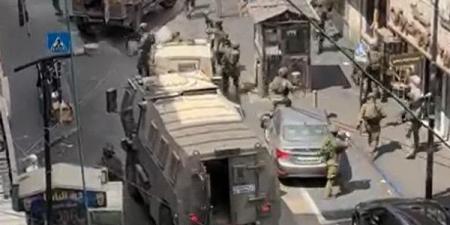 إصابات واعتقالات خلال اقتحام الاحتلال المتواصل لوسط رام الله