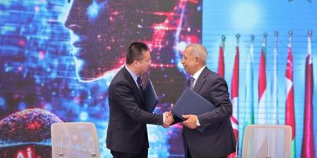 هواوي توقع بروتوكول تعاون مع الأكاديمية العربية للعلوم والتكنولوجيا والنقل البحري لإنشاء مركز الدعم لأكاديمية