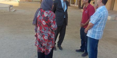 جولة تفقدية لوكيل مديرية التعليم بمدارس السويس