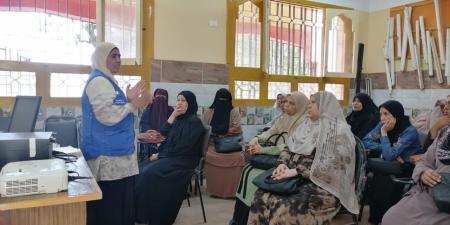 وكيل وزارة الصحة بالأقصر يتابع حملة التجريع ضد مرض البلهارسيا