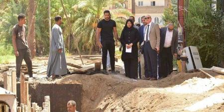 محافظ الأقصريتفقدأعمال الصرف الصحى بحوض18ونفق صلاح سالم