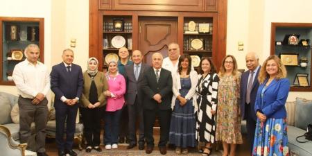 الوطنية للصحافة تبحث تطوير الإصدارات الأجنبية