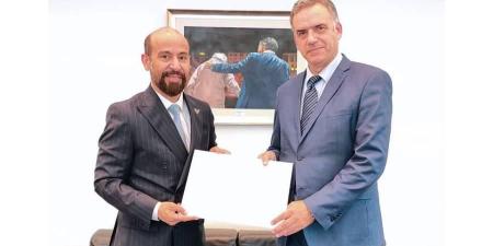 سفير الإمارات لدى الأرجنتين يلتقي رئيس الأوروغواي الشرقية