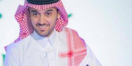 وزير الرياضة يعزي نادي العدالة في وفاة الموسى