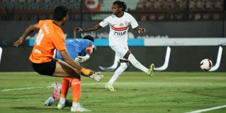 أساسيو الزمالك يؤدون تدريبات استشفائية بعد الفوز على فاركو