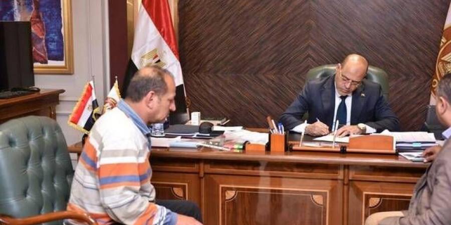 وزير العمل المصري يعلن عن 24 فرصة عمل جديدة بإحدى الدول الخليجية