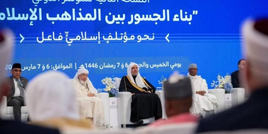 عبد الله بن بيه: بناء جسور التواصل واجب ديني