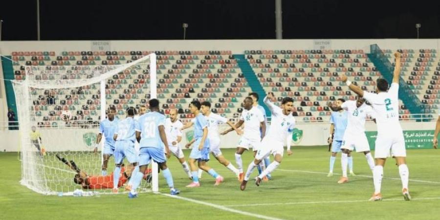 فوز الإمارات والعربي ومجد في دوري الأولى