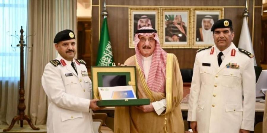 أمير جازان يتسلم التقرير السنوي لقيادة حرس الحدود بالمنطقة للعام 2024