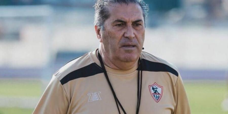 بيسيرو كان يتمنى الفوز على الأهلي في الملعب.. الزمالك يجدد عقد لاعبه عمر جابر