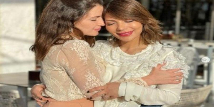 شام الذهبي تواصل الترويج لمركزها التجميلي وتفاعل كبير مع رقصها
