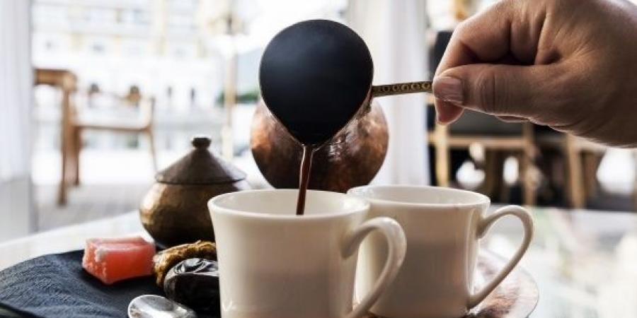 شرب القهوة يقلل خطر الوهن .. دراسة تكشف سر الشباب العضلي في الشيخوخة
