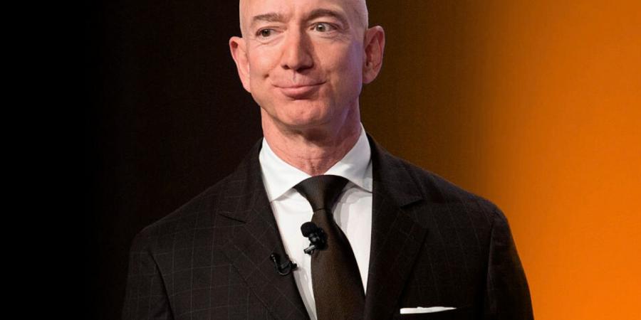 جيف بيزوس يعلن عن خطة لبيع أسهم في أمازون بقيمة 4.8 مليار دولار