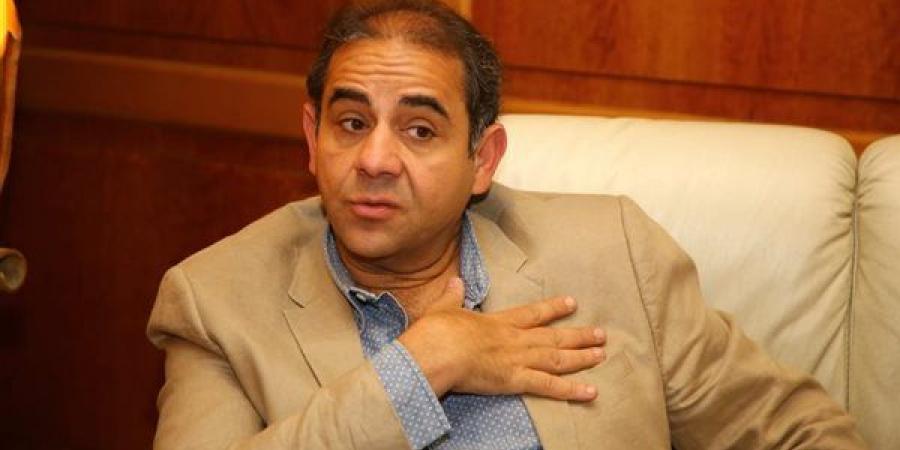رئيس جامعة بورسعيد: تطوير منظومة الامتحانات وتقديم 10 برامج دولية في الذكاء الاصطناعي بالتعاون مع فرنسا