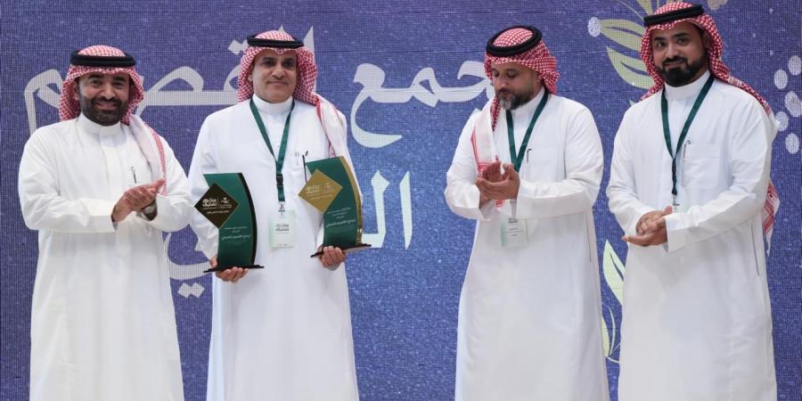 تجمع القصيم الصحي يُكرَّم بجائزتين في ملتقى الإمداد الطبي الأول بجدة