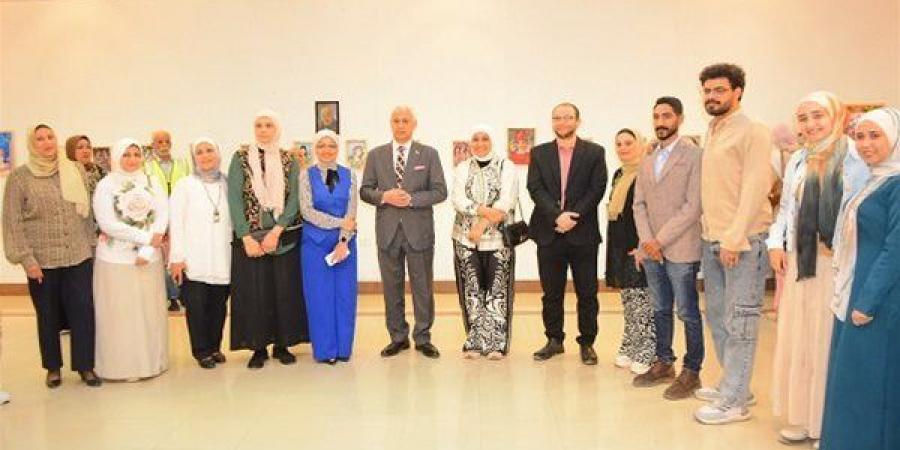 معرض فني داخل جامعة أسيوط يجسّد إبداع الطلاب بروح حلمي التوني