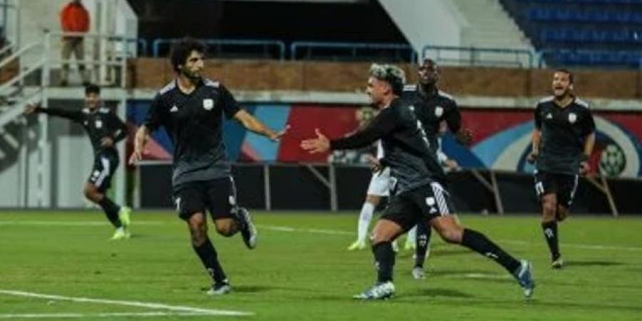 بعد فشل صفقة بلعيد.. مدافع فاركو يدخل حسابات الأهلي