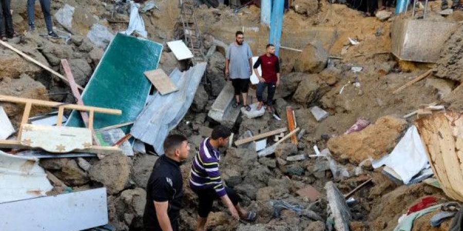 ارتفاع حصيلة شهداء قصف مدرستين تؤويان نازحين في مخيم البريج ومدينة غزة إلى 49