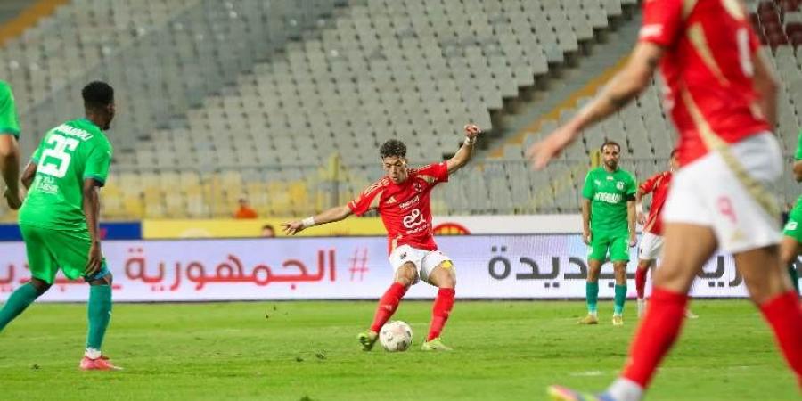 بداية قوية وعودة حمراء.. الأهلي يتفوق على المصري بهدفين فى الشوط الأول