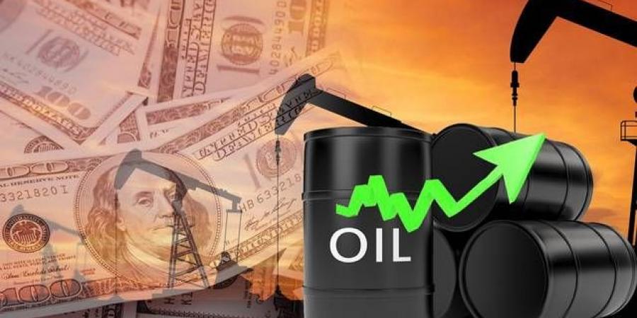 النفط يرتفع بدعم من اتفاق تجاري أمريكي–بريطاني
