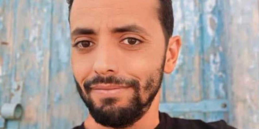 معرض «إيراخيليا» بسيدي بوزيد للفنان والأكاديمي أحمد نصري 18 منحوتة متفردة التجربة معروضة على الطريق !