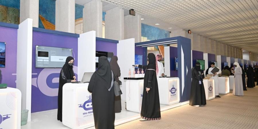 طالبات الجامعات يستعرضن ابتكاراتهن بروبوكون 2025