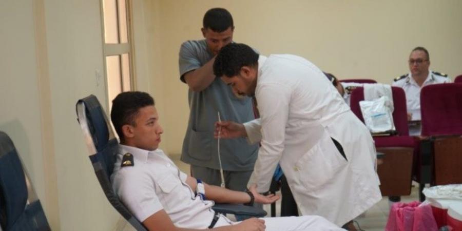 مديرية أمن القاهرة تنظم حملة تبرع بالدم بمشاركة عدد من رجال الشرطة