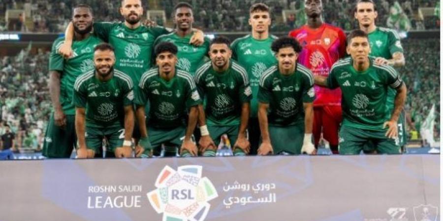 الأهلي من دون الثنائي المحترف أمام الشباب