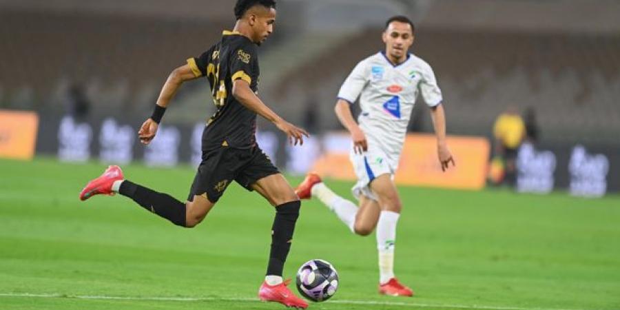 الوحدة والخلود يغنمان 3 نقاط غالية في الدوري السعودي