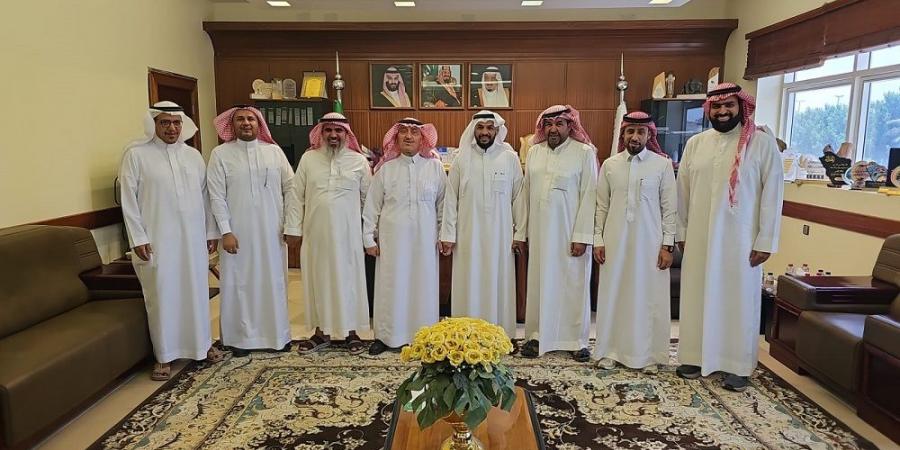 مدير عام بيئة القصيم يستقبل رئيس الجمعية التعاونية للثروة الحيوانية ببريدة