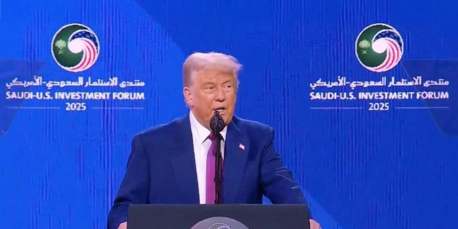 ترامب يعلن رفع العقوبات عن سوريا