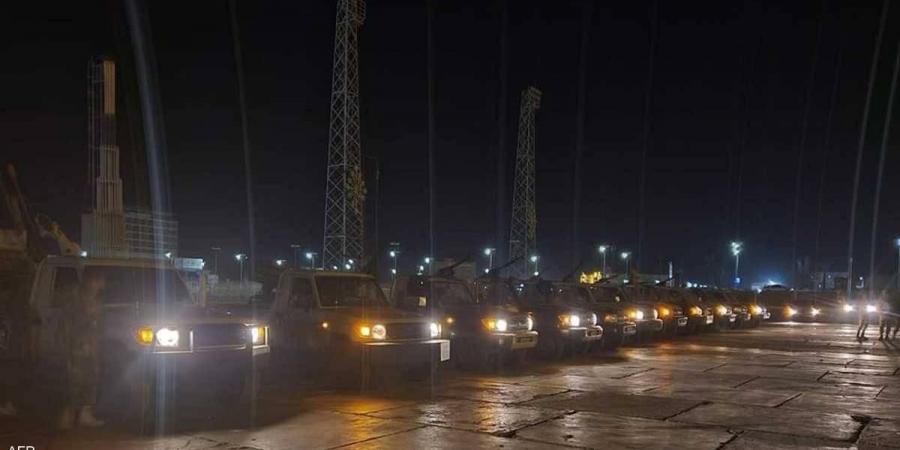 تحركات عسكرية وإطلاق نار في ليبيا.. والشرطة تهيب بالمواطنين البقاء بالمنازل