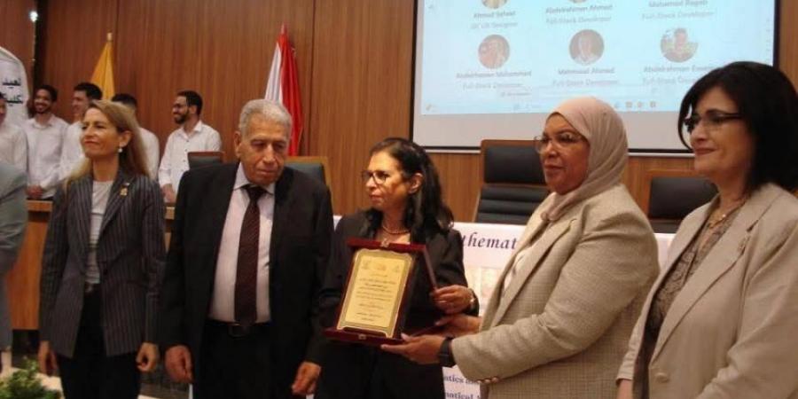 جامعة القاهرة تطلق شبكة تفاعلية للمرأة العربية