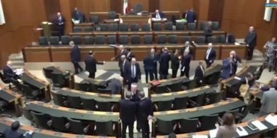 رغم أصوات النشاز.. إقرار قانون إعفاء متضرري العدوان من الضرائب