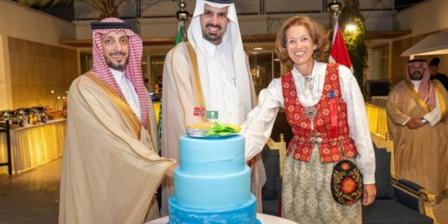 ابن عياف يحضر حفل سفارة النرويج بمناسبة اليوم الوطني