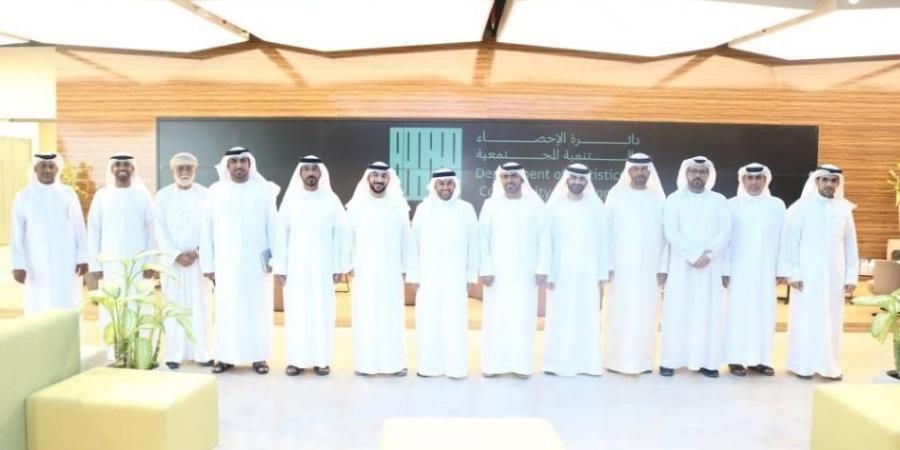 شؤون الأسرة في «الاستشاري» تناقش تطوير فروع دائرة الإحصاء