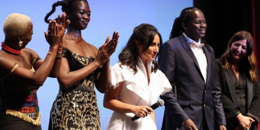فيلم سماء بلا أرض حديث العالم في مسابقة نظرة ما بمهرجان كان السينمائي الدولي