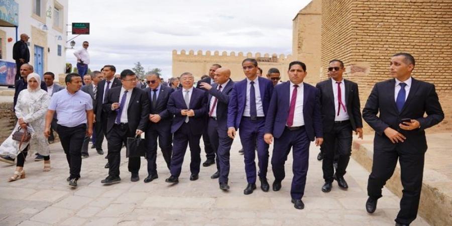 وفد صيني يؤدي زيارة الى ولاية القيروان