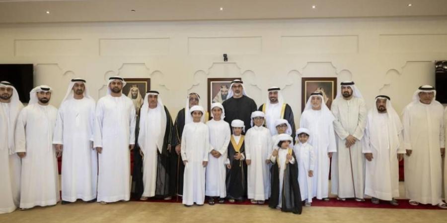 خالد بن محمد يحضر حفل زفاف عبدالله الشامسي
