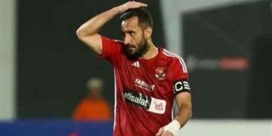 سبب صادم وراء عدم احتفال علي معلول بفوز الأهلي أمام البنك