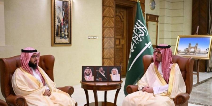 الأمير سعود بن جلوي يستقبل مساعد رئيس الهيئة العامة للولاية على أموال القاصرين