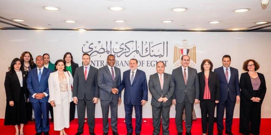 “المركزي المصري” يستعرض تطورات مؤشرات الاقتصاد مع صندوق النقد
