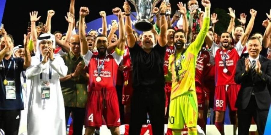 الشارقة الإماراتي يتوج بكأس دوري أبطال آسيا