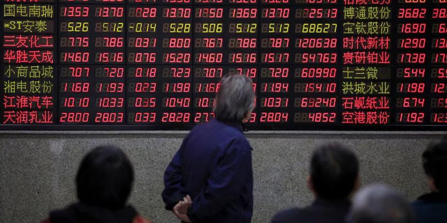 تباين مؤشرات الأسهم الصينية عقب صدور بيانات ضعيفة