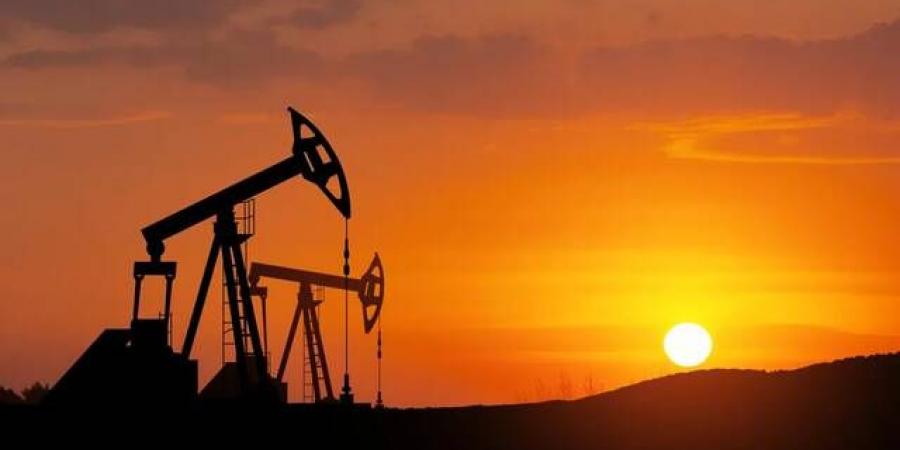 استقرار أسعار النفط مع ترقب نتائج المحادثات الأمريكية الإيرانية