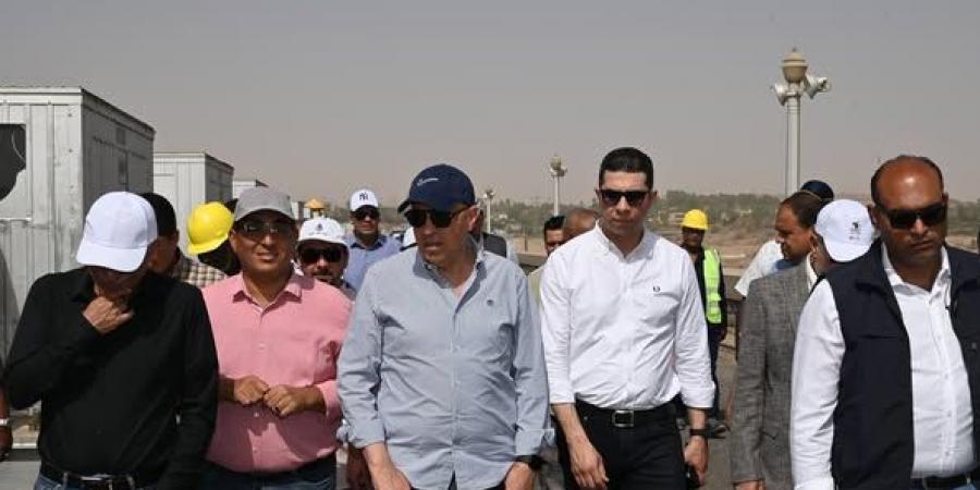 وزير الري يتفقد أعمال الصيانة الدورية لرفع كفاءة خزان أسوان