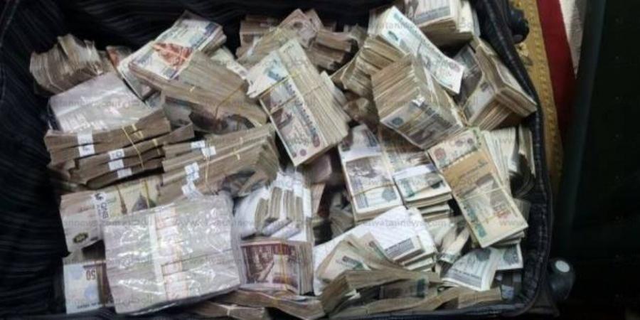 إتخاذ الإجراءات القانونيـة ضد 3 لقيامهم بغسـل 120 مليون جنيه حصيلة النصب على المواطنين