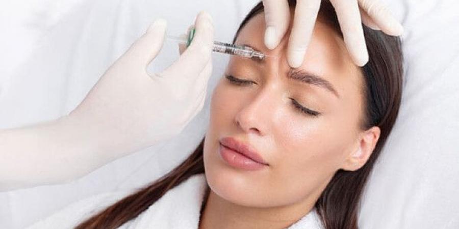 مصر:إغلاق عيادة تجميل وزراعة شعر يديرها "طبيب مزيف"