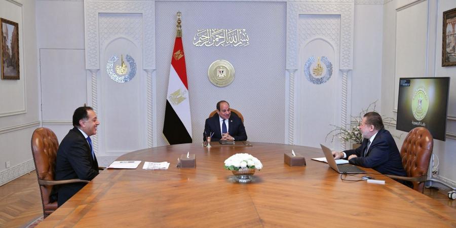 “السيسي” يوجه بمواصلة العمل لتوفير ظروف ملائمة لجذب الاستثمارات الأجنبية